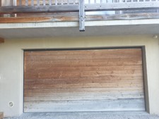 PORTE DE GARAGE EN BOIS CLAIR SECTIONNELLE EN BOIS CLAIR 4 M DE LONGUEUR