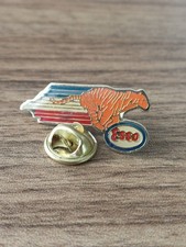 (T2) Pin's Esso Voiture