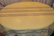 Linge  Basque ancien.- coton couleur jaune.- Nappe et 6 serviettes