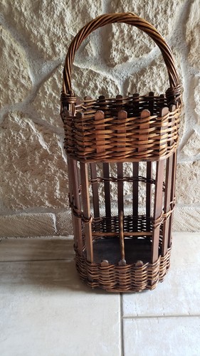 Panier porte bouteilles - panier, porte-bouteilles