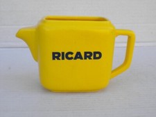 rare  Pichet rectangulaire