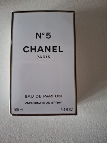 Chanel eau de - de,