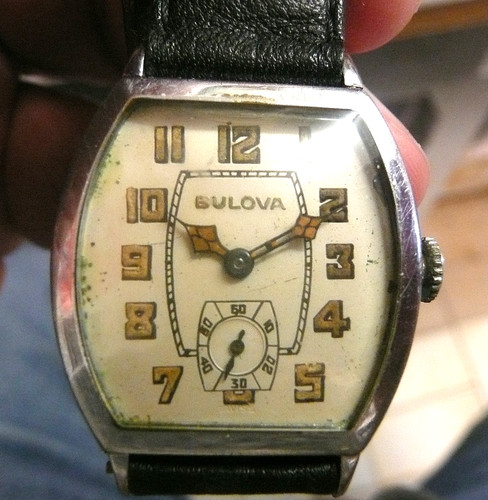 Bulova tank manuelle fin 1940 - bulova,