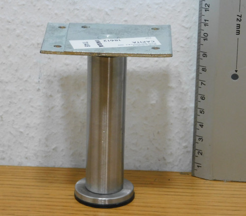 Pied metal platine - en,