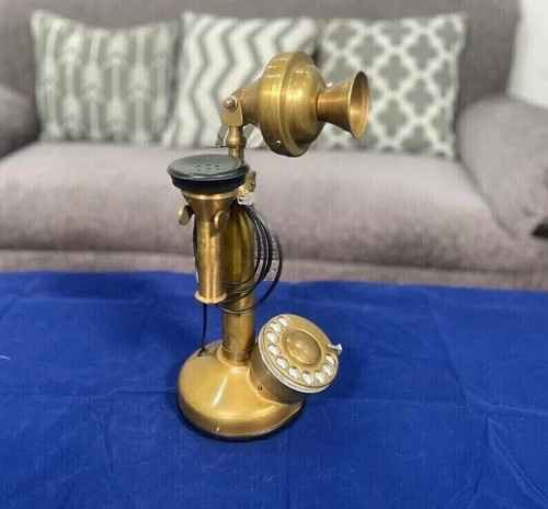 Ancien téléphone fixe