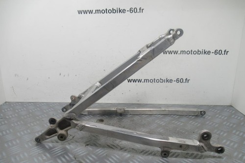 Boucle arriere suzuki - boucle,