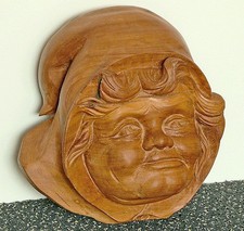 SCULPTURE EN BOIS MASSIF