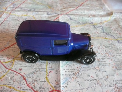 Citroën bleue 1930 - 4,