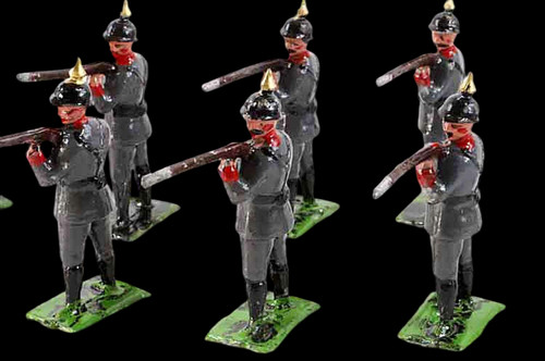Soldats casque pointe - 9,