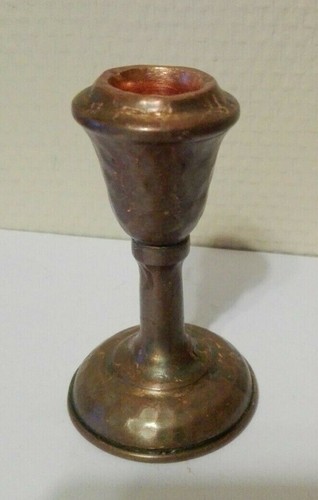 Bougeoir en cuivre - 87,