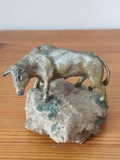 Sculpture taureau en - d'un,