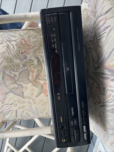 Pioneer laserdisc player - player, cld