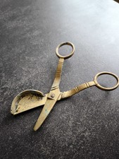 Ciseaux, Mouchette, Eteignoir