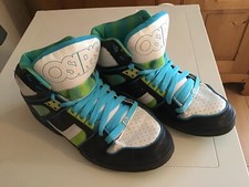 BASKETS OSIRIS, NYC 83 ULT, A LACETS, BLEU ET VERT FLASHY, POINTURE 42, BON ÉTAT