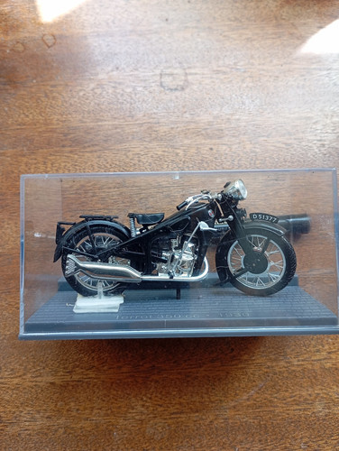 Moto miniature collection - moto,