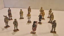  Lot de 14  soldats en plomb