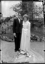 Portrait couple mariés mariage - ancien négatif photo verre an. 1940