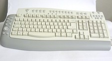 LOT STOCK 10 PCS CLAVIER MULTIMÉDIA MCK-8000 PS2