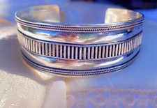 Ancien bracelet argent massif