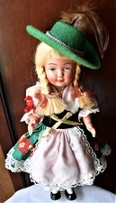 Poupée folklorique ancienne