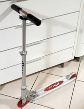 Trottinette Alu Dj Burg  rouge decathlon avec son sac