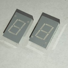 HDSP-E103 Afficheur  NOS  HDSP E103 712E    Lot 2 Pcs       IC56