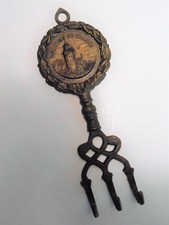 CROCHET PORTE TORCHON CLE  /