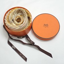 Foulard Hermès plissé en