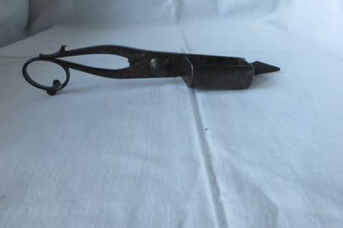 Ancienne mouchette ciseau - mouchette, ou
