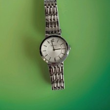 Superbe montre bracelet femme de marque rodania