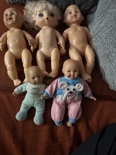 Lot baby dolls - lot, one