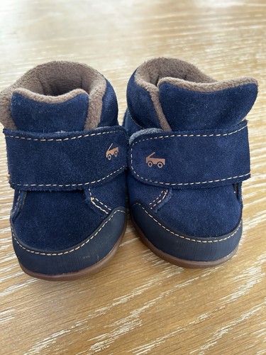 See kai run toddler shoes - see, sz