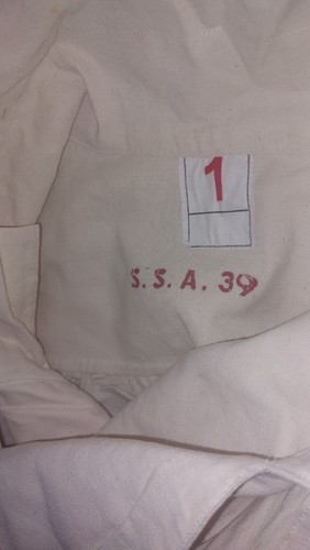Tenue uniforme blanche - tenue,