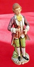 Porcelaine Capodimonte - Personnage gentilhomme (musicien violon biscuit) 