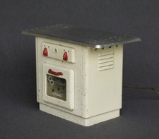 CUISINIERE jouet ancien