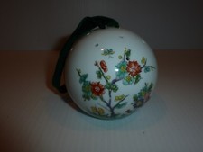 Porcelaine de Paris Pomander