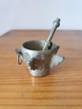 Petit mortier ancien à