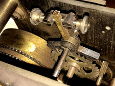 Movement With Elliott double-sided spindle and chain clock horloge édifice gare