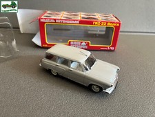 Voiture miniature GAZ M22 Volga grise Nash Avtoprom Russe EST au 1/43 Défauts