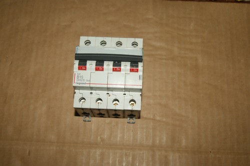 Disjoncteur 16a legrand - disjoncteur,