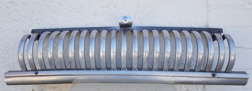 Calandre chrome dents - dents, de
