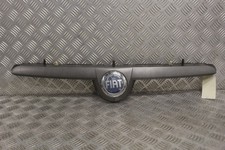 Bandeau / enjoliveur supérieur calandre - Fiat Ulysse après sept. 2002