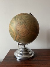 Globe terrestre lumineux - , en