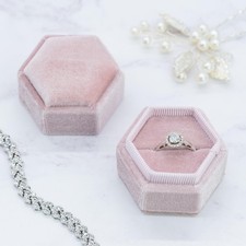 Écrin à bague en velours