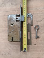 Serrure à Encastrer A Larder