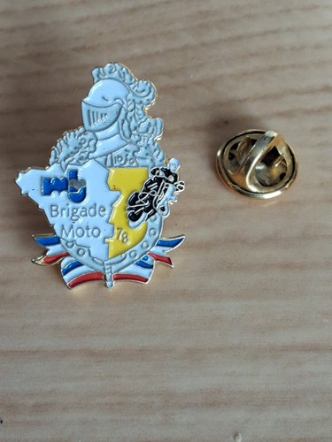 Pin gendarmerie brigade - pin's.,