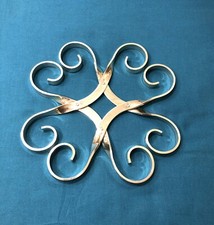 Dessous de plat arabesque extensible en métal argenté Table Réglable Légumier