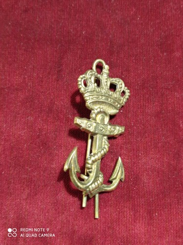 Ancien insigne militaire
