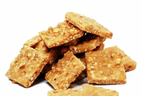 Gourmet cashew brittle - cashew,