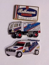 3 Pin's Rothmans Tabac Paris